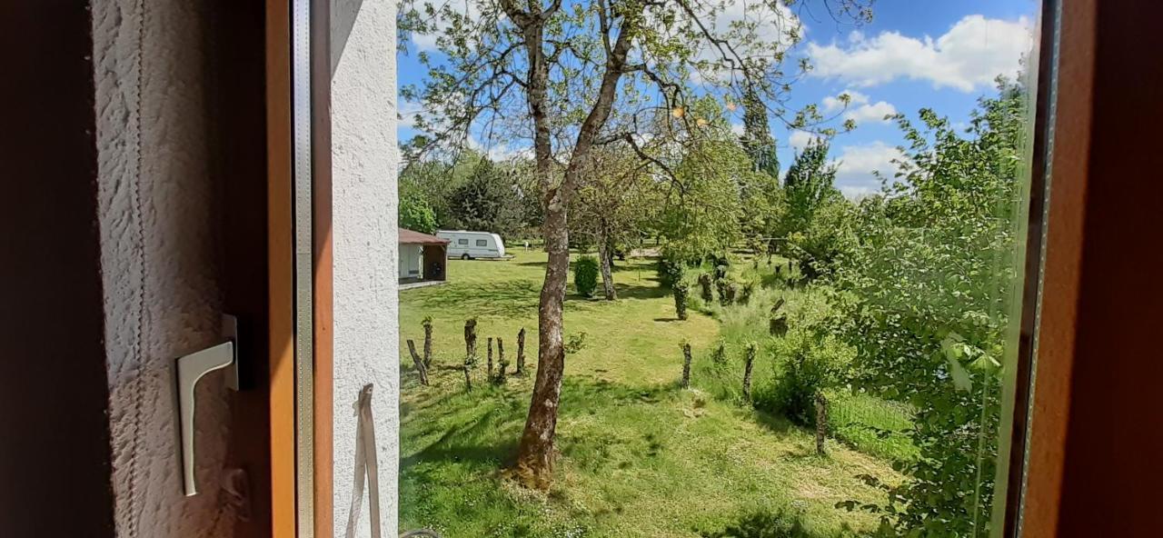 L' Appartement Du Camping Hautoreille Bannes  Exterior foto