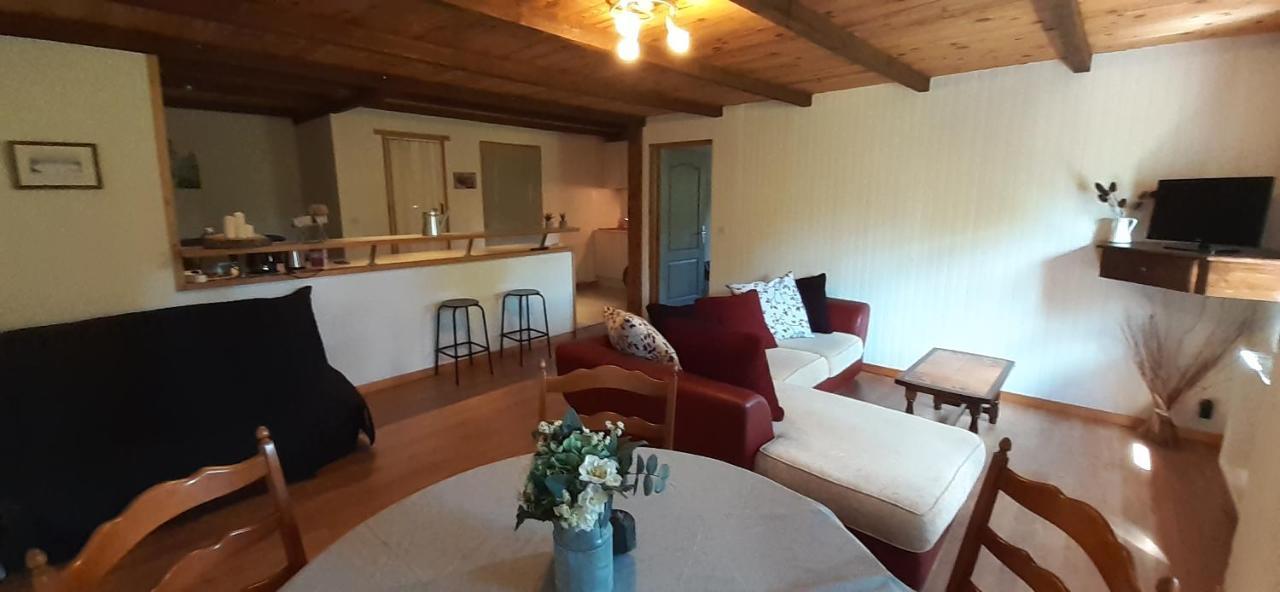 L' Appartement Du Camping Hautoreille Bannes  Exterior foto